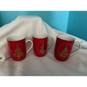 Set Of 3 Red & Gold Christmas Tree Design Porcelain Mugs By Design Gifts